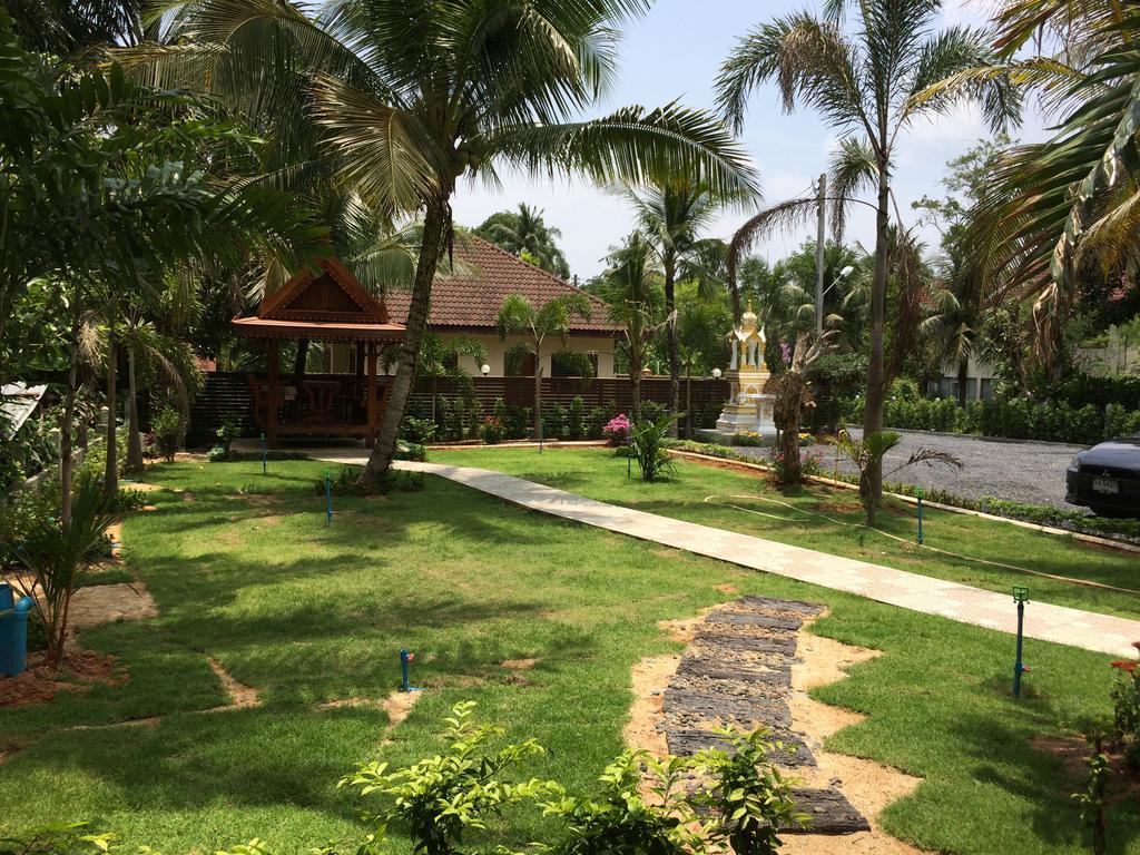 Happy Resort Phang Nga Natai Beach Екстериор снимка