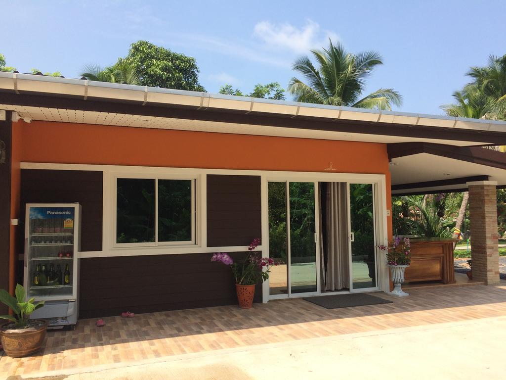 Happy Resort Phang Nga Natai Beach Екстериор снимка