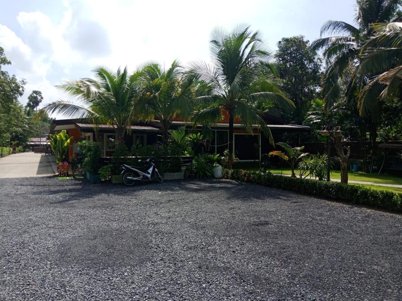 Happy Resort Phang Nga Natai Beach Екстериор снимка